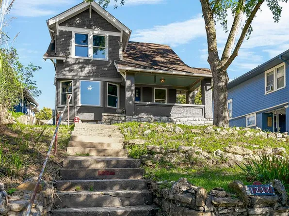 4217 Holmes St, Kansas City, MO 64110