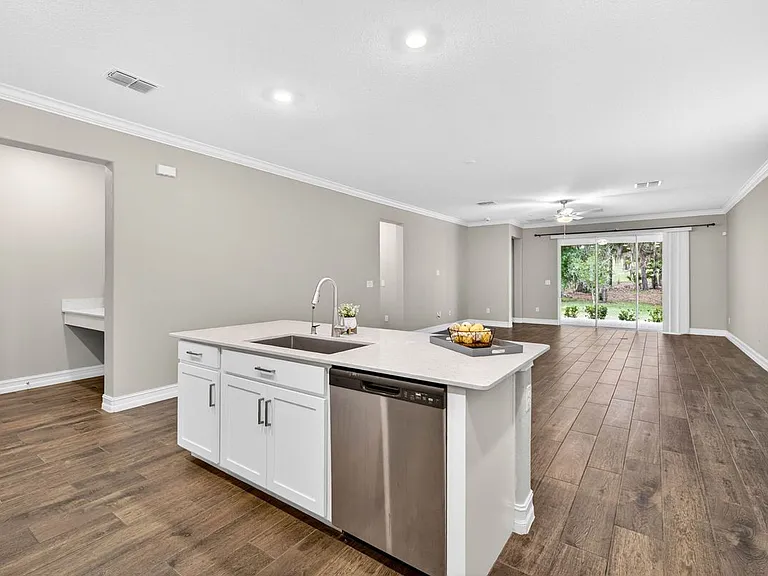 19462 Forest Garden Ct — Photo 8