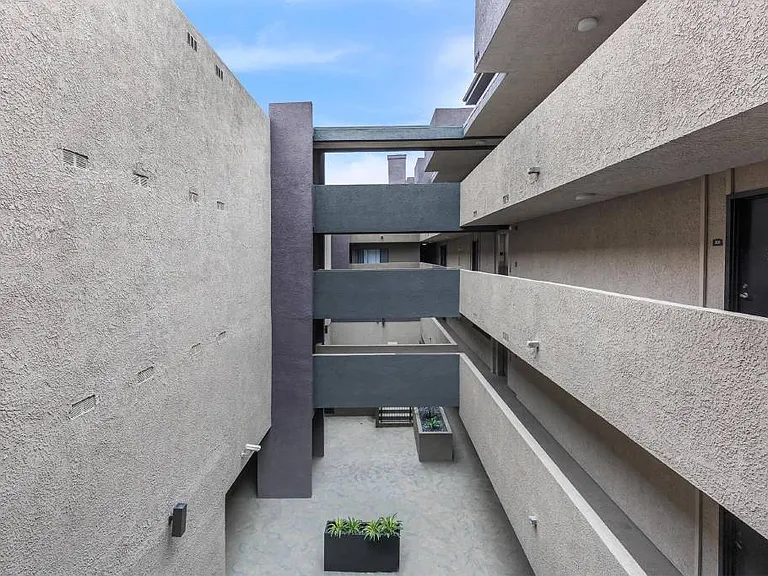 Club Marina Apartments — Photo 8