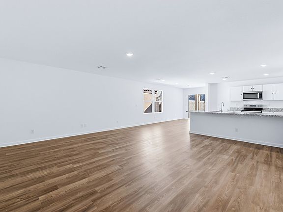 4th image of 2408 Pesuna Drive