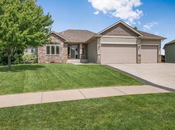 1347 Oakwood Ln, Hanover, MN 55341