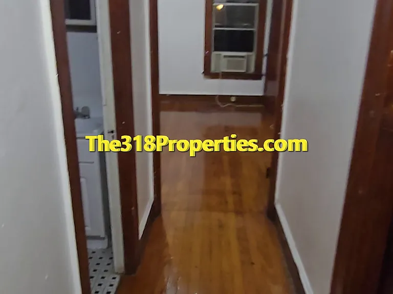 154 E Herndon St #B — Photo 1