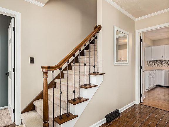 2nd image of 5432 Aryshire Dr