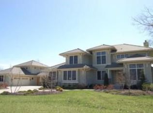18882 Travis Ln, Stilwell, KS 66085