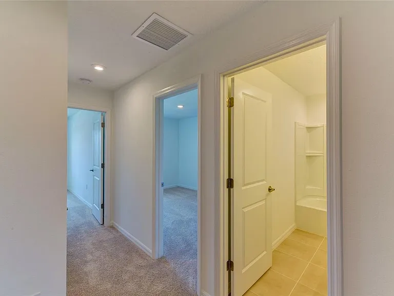 5744 Haven Ter — Photo 8