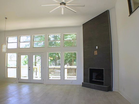 5th image of 125 Northlake Dr