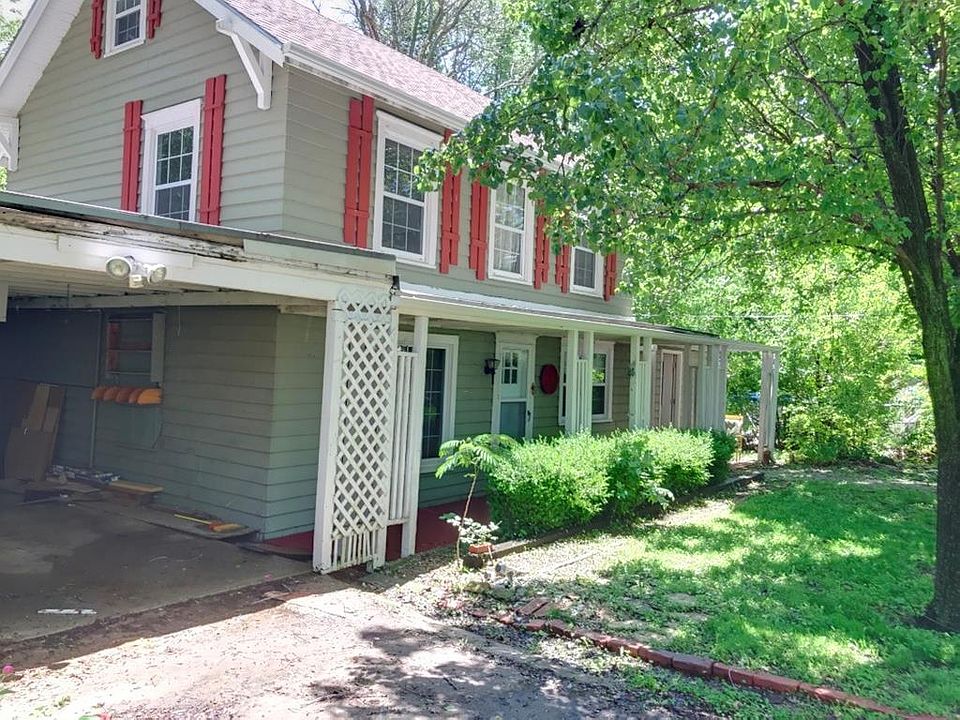 1st image of 1328 N 10th St