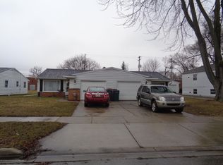 1700 Lenore Ave, Lansing, MI 48910
