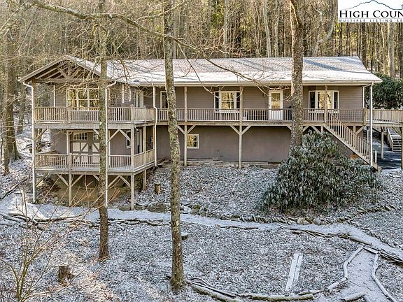 3rd image of 472 Virgils Lane