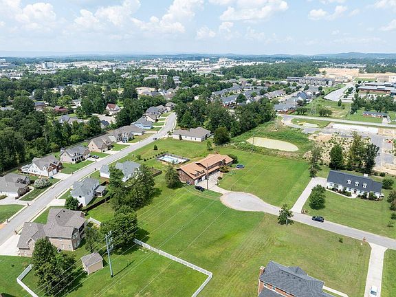 2nd image of 7548 Stephen Ln