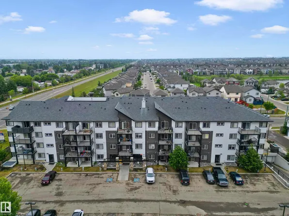 3357 16a Ave NW #114, Edmonton, AB T6T 0V4