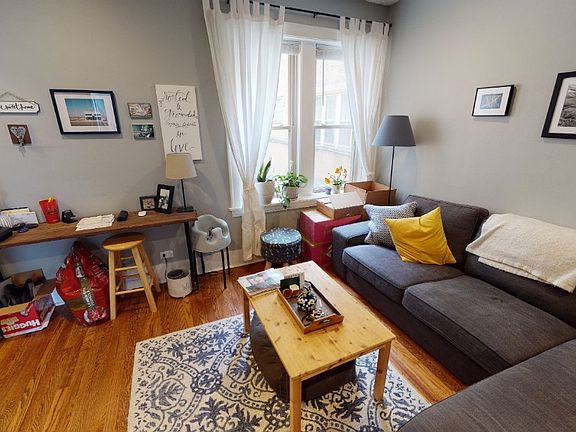 3rd image of 4110 N Richmond St APT 1R