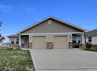 203 SW Marigold St, Blue Springs, MO 64014