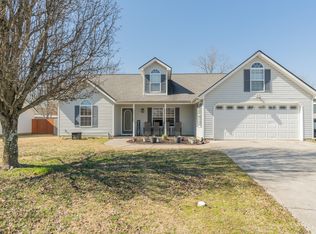 144 Century Dr, Rossville, GA 30741