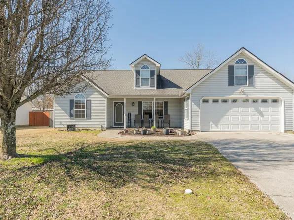 144 Century Dr, Rossville, GA 30741