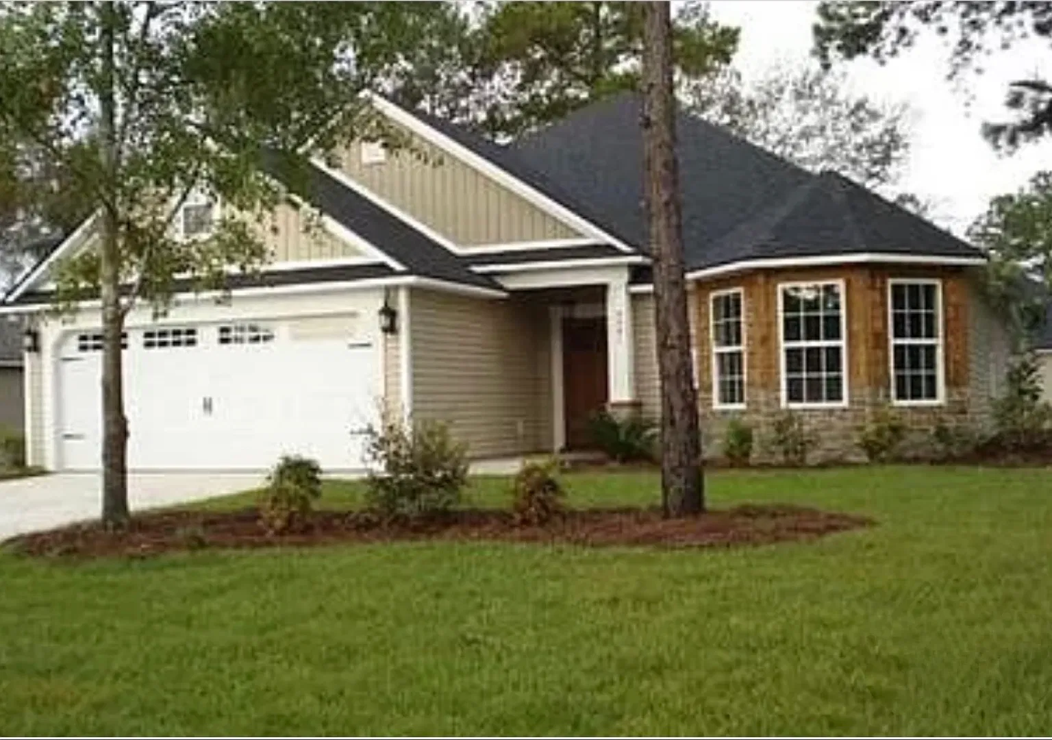Adorable home in Lowndes County — Photo 1