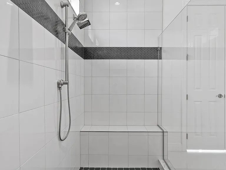 9019 SW Terzi Way — Photo 34