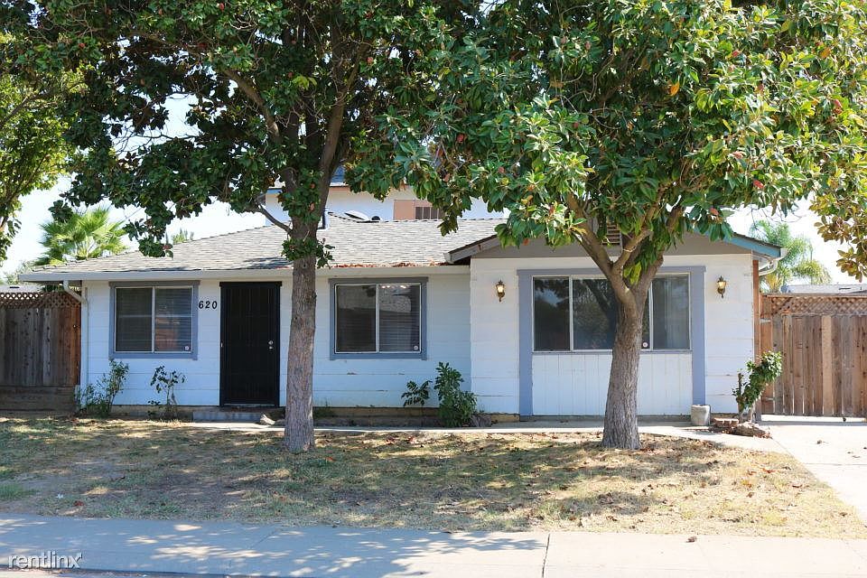 10210047_620 Mayfair Ave_Modesto_CA_2017-1