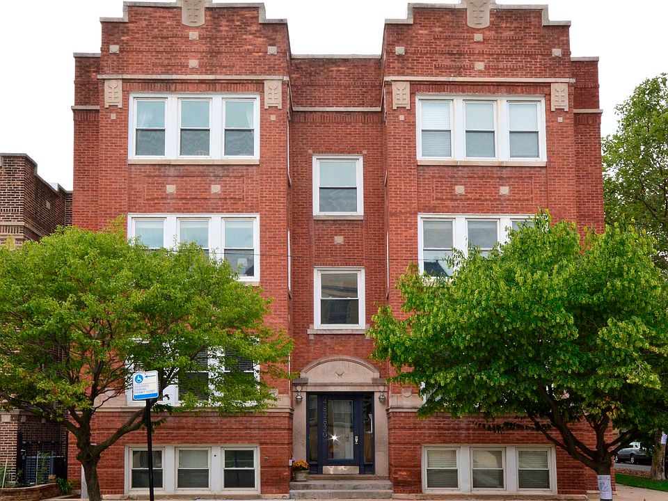 1st image of 4828 N Rockwell St #1
