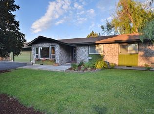 2252 NW 12th St, Redmond, OR 97756