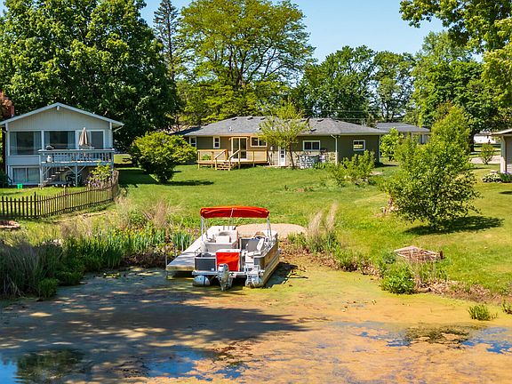 4th image of 12936 Bayview Dr