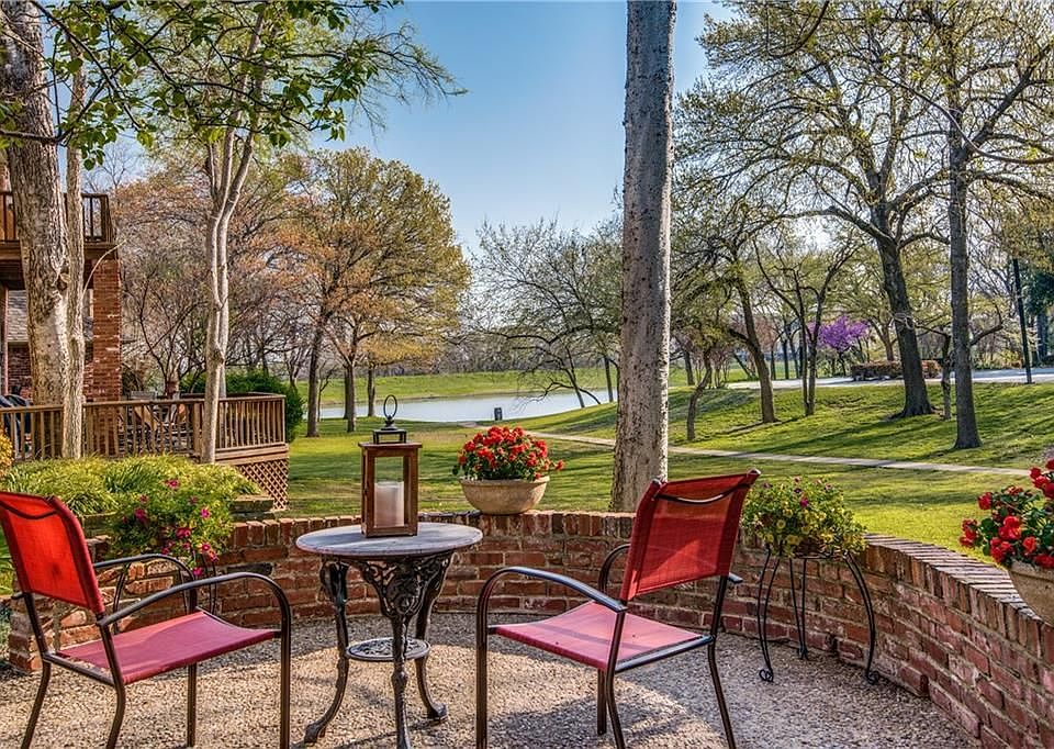 1st image of 1808 Lakeshore Ct