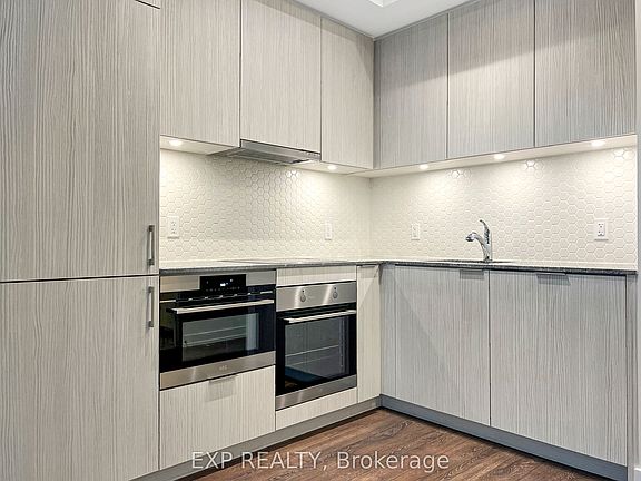 5th image of 158 Front St E #407