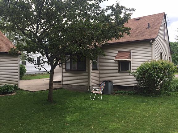 2nd image of 3320 Clyde Park Ave SW