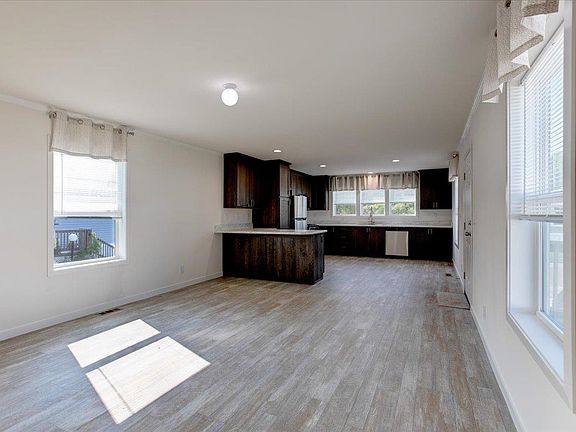 5th image of 3003 Wilson St #20