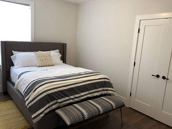 4th image of 155 W Santa Clara St APT 201