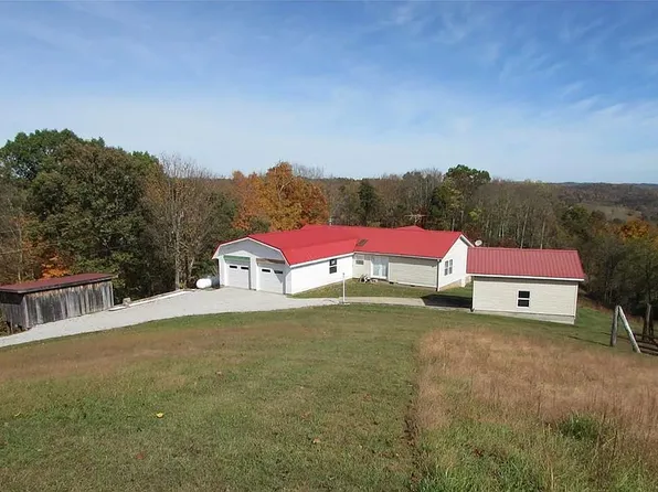 100 Federal Ridge Rd, Saint Marys, WV 26170