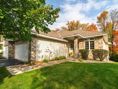 5096 E Oak Point Dr SE, Prior Lake, MN, 55372