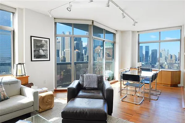 Rented by Peter Ashe | media 13