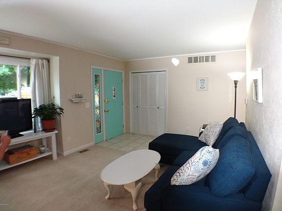 3rd image of 4708 Westfield Ave