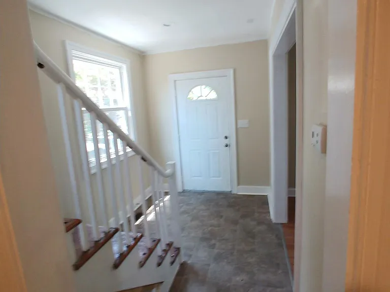 837 48th St — Photo 16