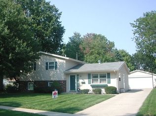 1905 Claremont Dr, Springfield, IL 62703