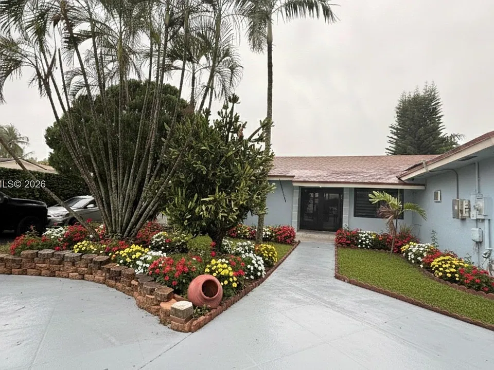 10417 NW 129th St