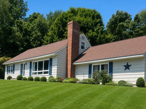31 Fox Hill Rd, Califon, NJ 07830