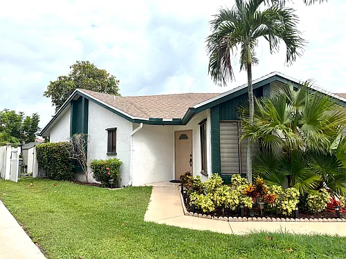 9727 Sunny Isles Cir Photo 1