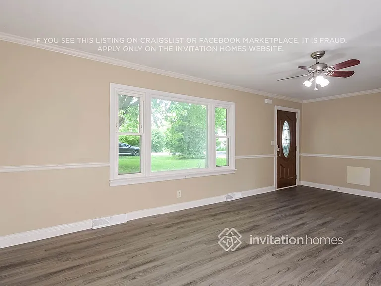 1227 S Lawler Ave — Photo 5