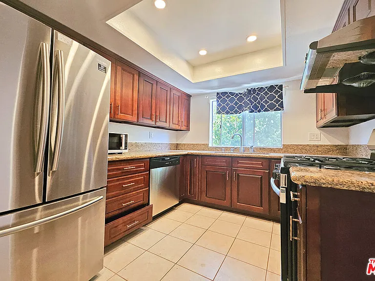 1454 E Orange Grove Blvd #1 — Photo 11