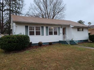 202 Median Cir, Portsmouth, VA 23701