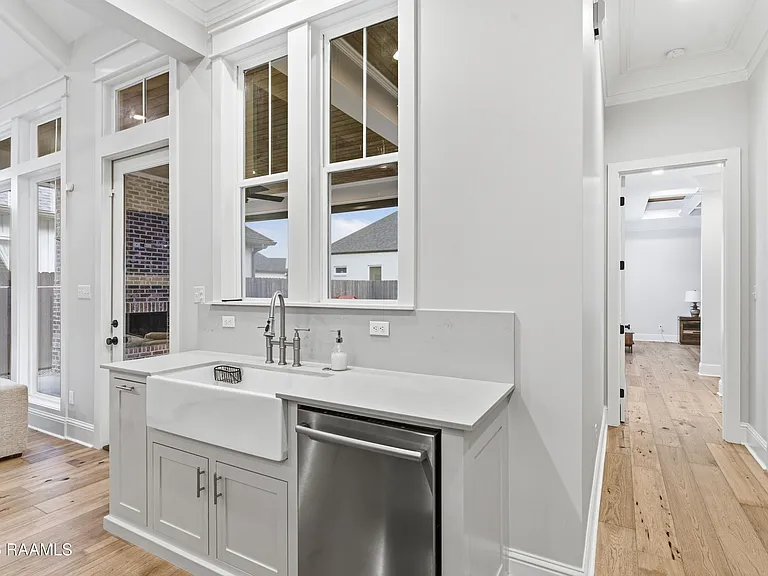 102 Harvest Creek Ln — Photo 19