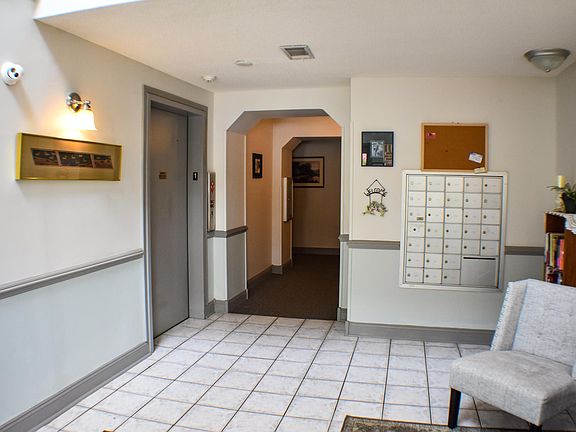 3rd image of 1231 Ladys Island Dr Unit 213