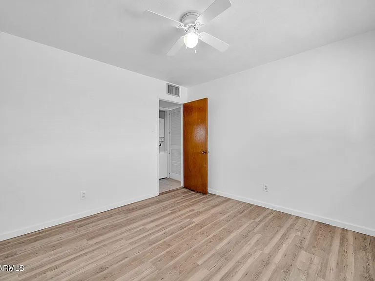 6420 E Windsor Ave — Photo 20