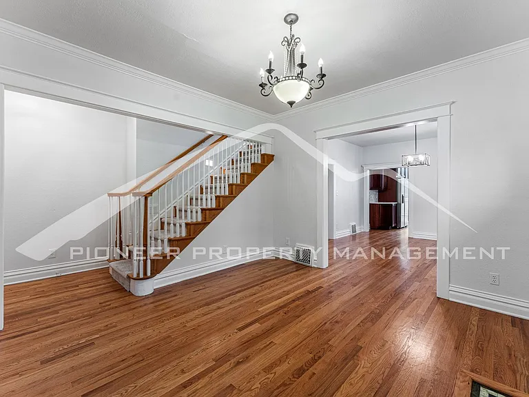 3256 Meade St — Photo 7