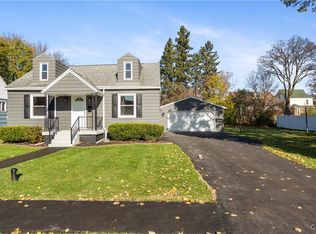 621 Berwick Rd S, Syracuse, NY 13208