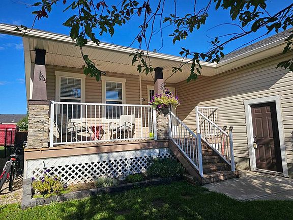3rd image of 2205 E 27th Ave