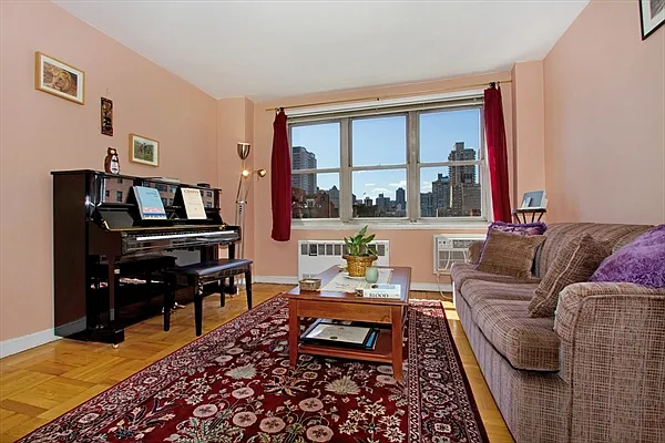 Sold by Citi Habitats | media 10