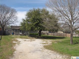 812 W County Line Rd, New Braunfels, TX 78130